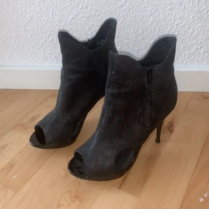 BIANCO footwear shoes - These lovely shoes Can go to every outfits. They have only been used 3 times. Please Bet on Them so they Can get a new owner