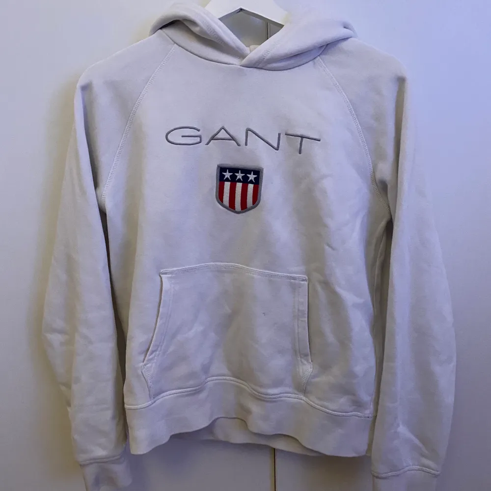 Gant hoodie. Hoodies.