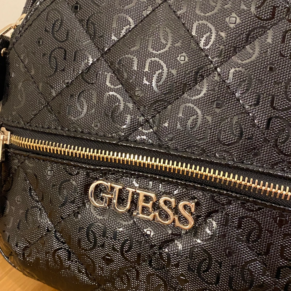 Guess ryggsäck - 90