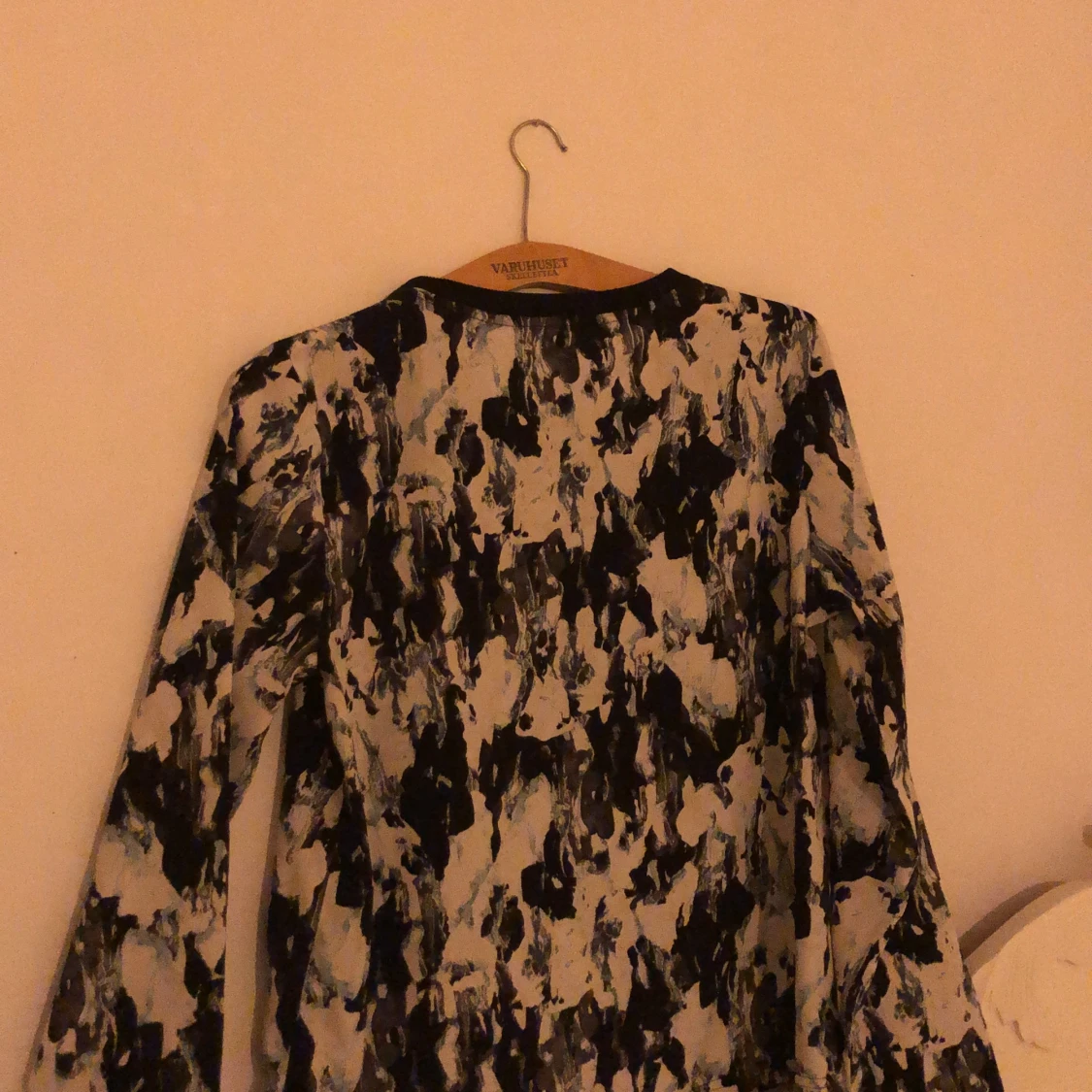 Tröja från Monki  - 91