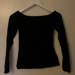 Off shoulder topp  - Off shoulder topp i bra skick! 