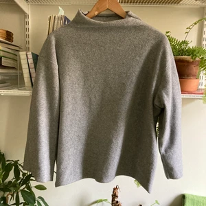 Cheap monday fleece oversize unisex  - Hej! Säljer en superfin tröja från cheap monday- väldigt mysigt plagg! 