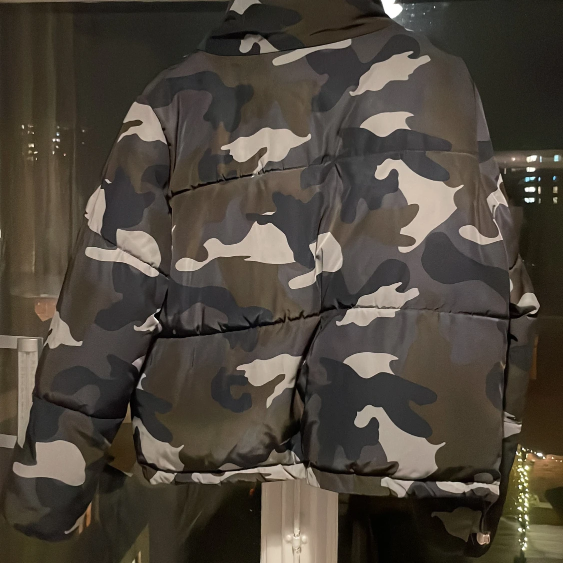 HM camiflauge puffer jacka - 90