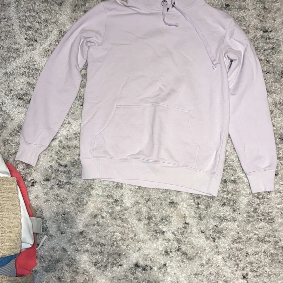 Lila hoodie storlek M