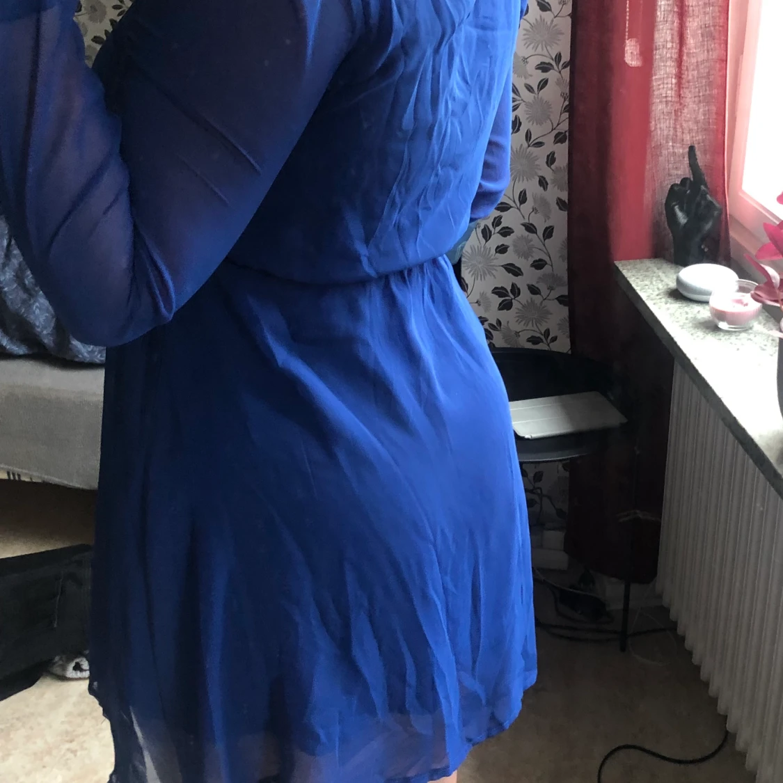 Blå långärmad klänning  - 90