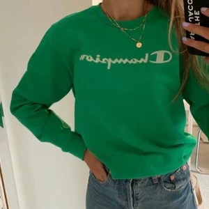 Champion  - Snygg sweater från campion, är i mycket fint skick! Stl xs/s