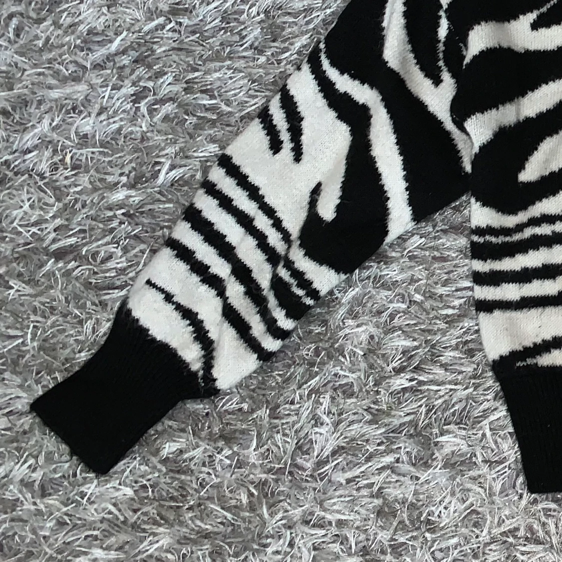 Stickad Zebra tröja - 90