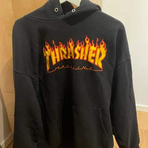 Thrasher hoodie svart - Thrasher hoodie i storlek L