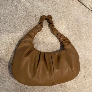 Handväska - Snygg axelväska