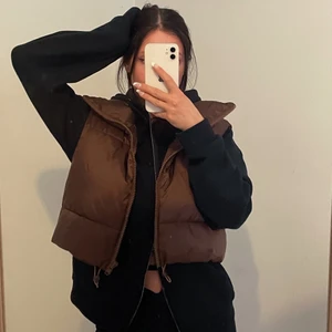 Bäst i nyskick - Endast testad, passar XS-S. Bud Eller köp direkt för 400kr!💙