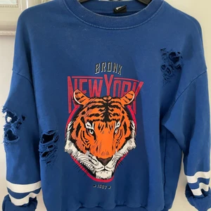 Tröja från Gina tricot  - Tröja från Gina tricot använd fåtal gånger i storlek xs