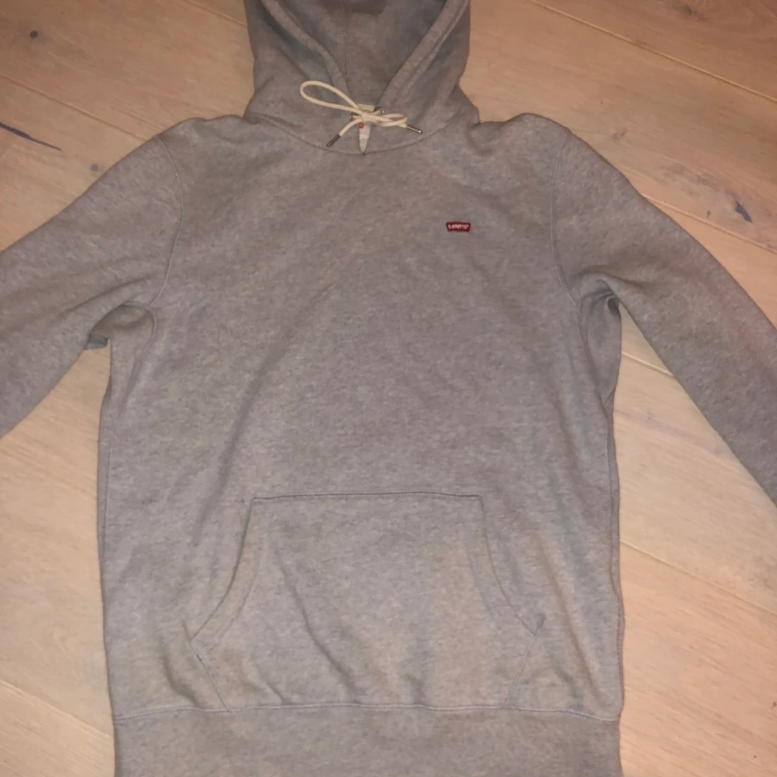 Levis hoodie M - 90