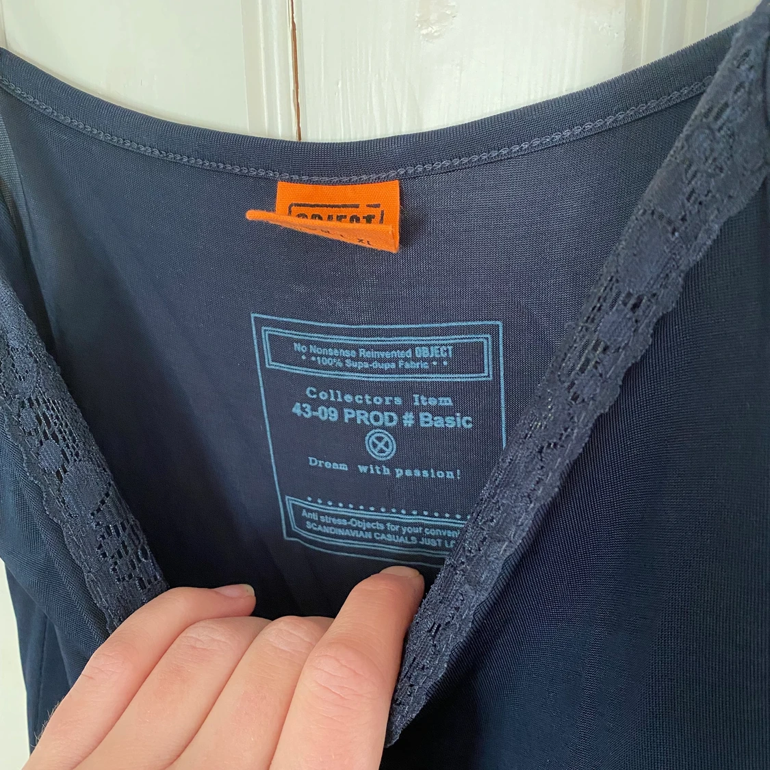 Slinkig mörkblå klänning (kort!) - 90