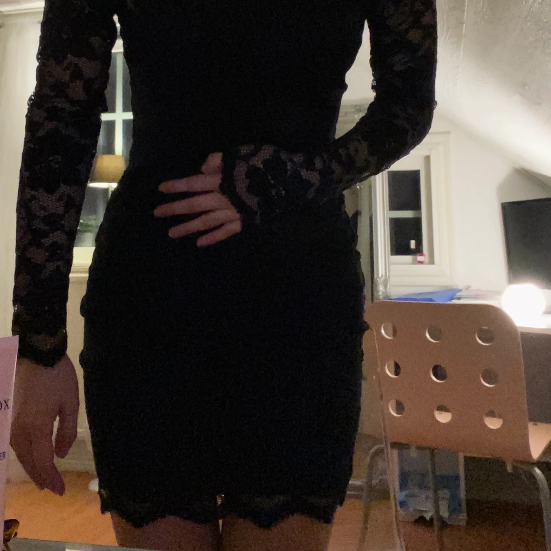 Svart spetsklänning  - 90