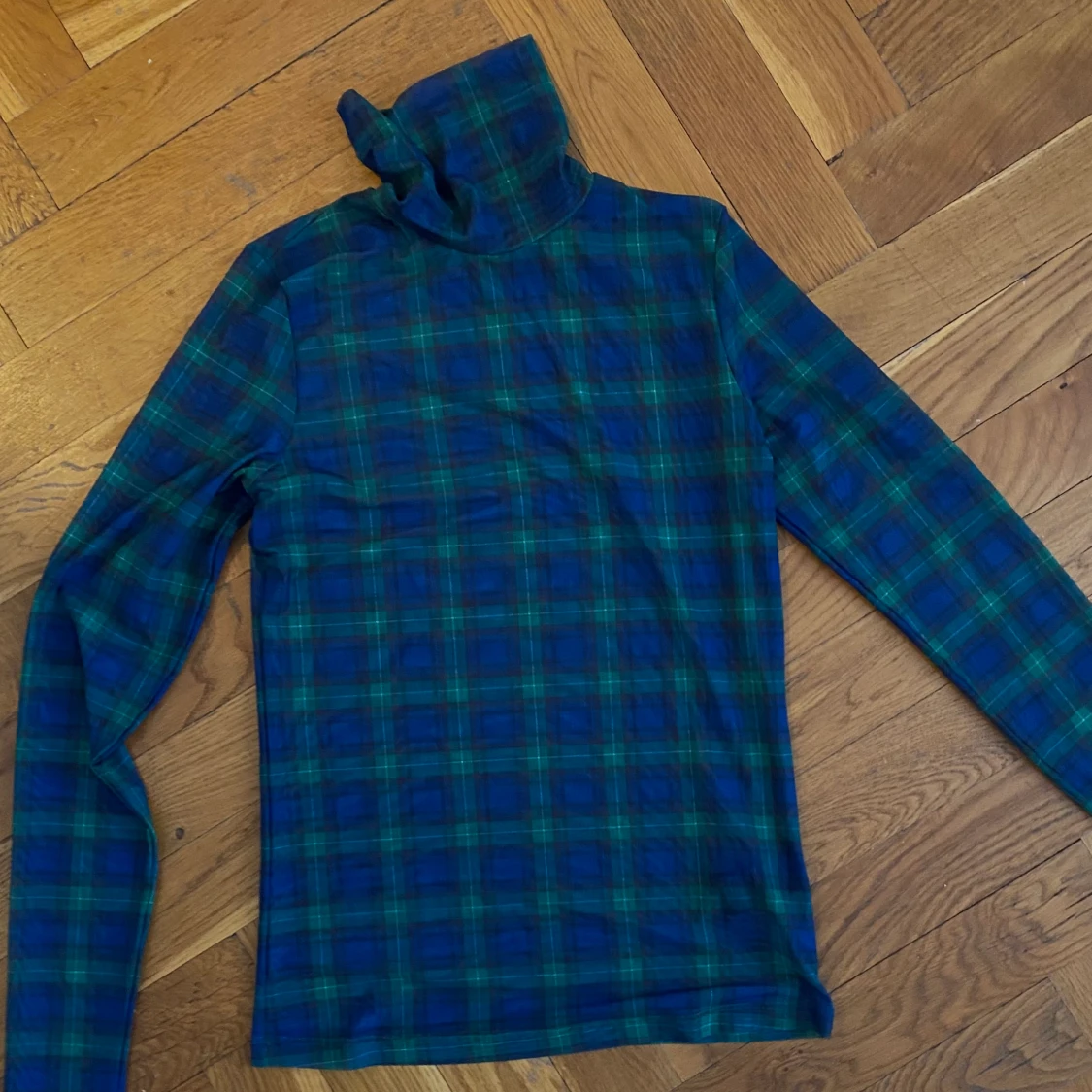 & Other stories top - 90