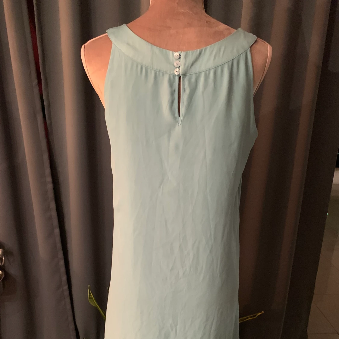 Sommarklänning med rosett fram - 91