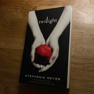 Bok - Twilight boken. Köparen står för frakt.