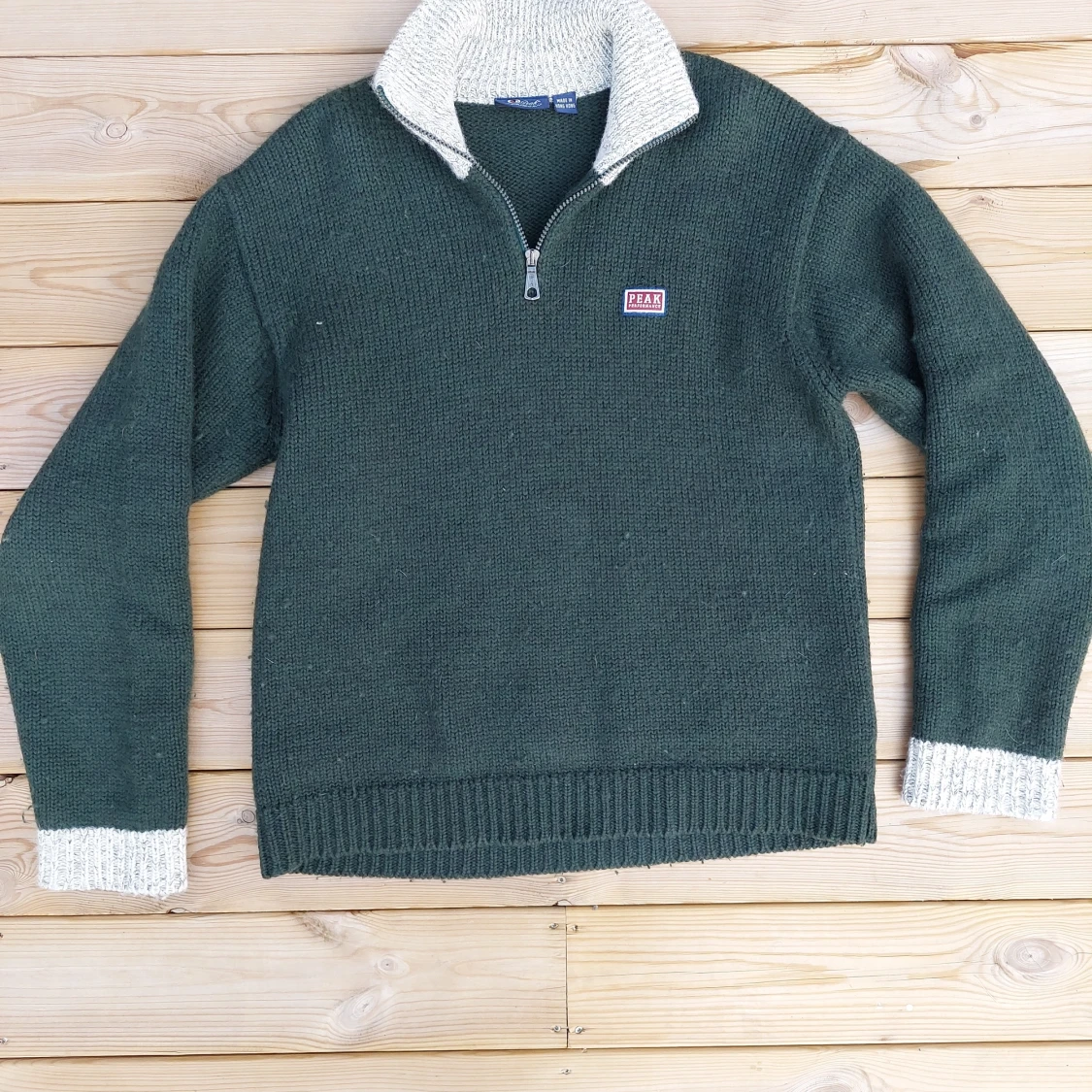 Peak Performance ull tröja storlek M