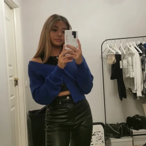 Skinnbyxor - Säljer ett par skinnbyxor som sitter jättebra! Tyvär kommer dom inte till användning 💖