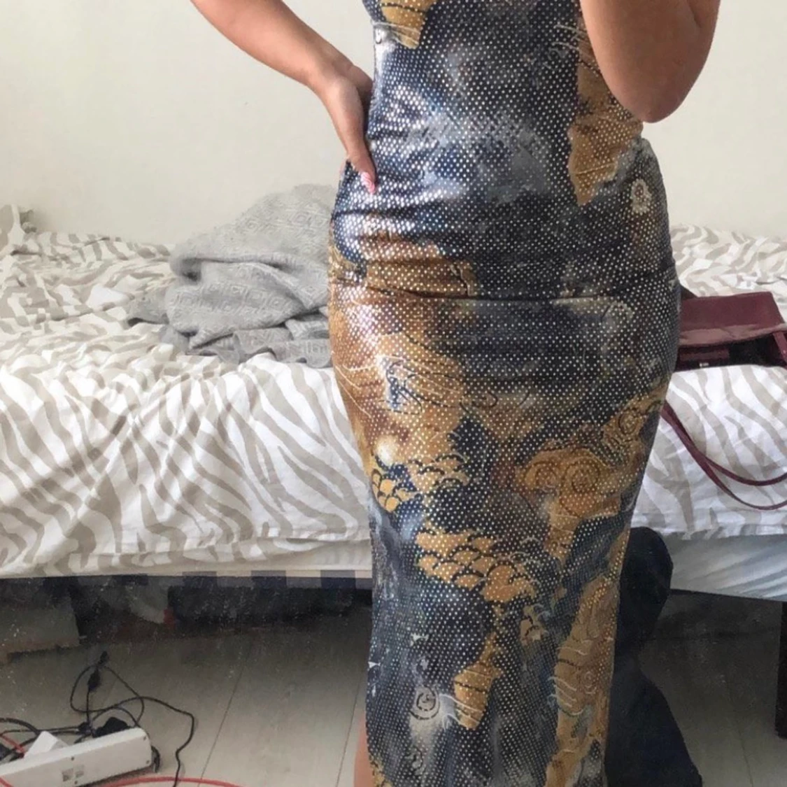 Glittrig klänning  - 91