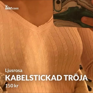 Kabelstickad tröja S - Kabelstickad tröja i stl S. Ljus rosa färg. 