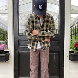 Skjorta vintage  - Skjorta i beige och grön strlk M tts 