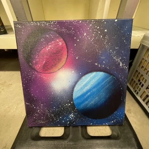 Small pink and blue galaxy tavla - Denna tavla är i perfekt storlek för allt istortsätt. Pris 250