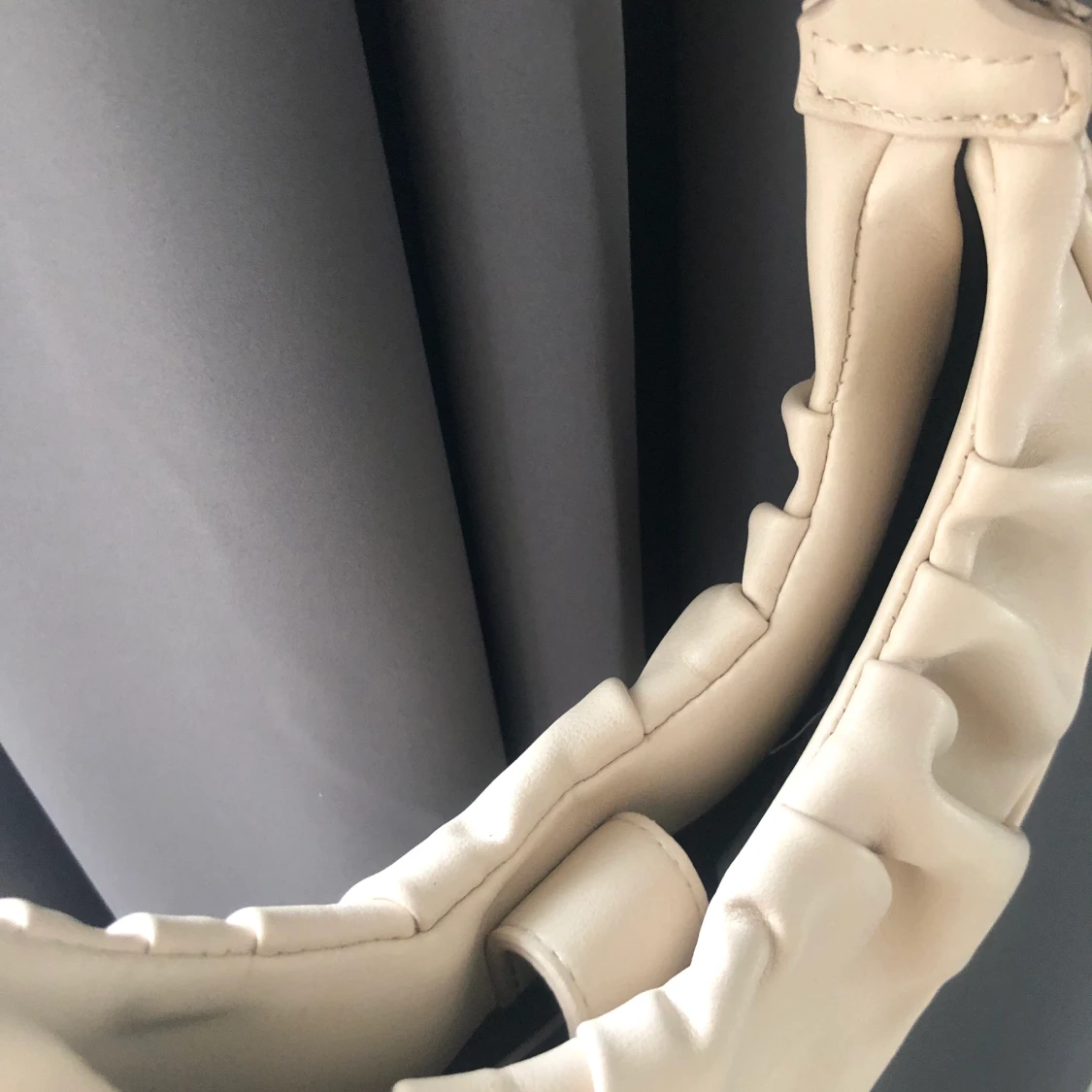 Beige handväska  - 91