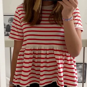 Tröja - Lägger ut igen , super fin t-shirt från zara❤️