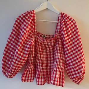 Underbar bondblus!  - Jättefin bondblus i 100% bomull! 