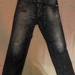 Dsquared2 jeans - Dsquared jeans i storlek 50 (italiensk storlek), 9/10 i condition, priset kan diskuteras vid eventuell affär