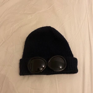 Cp company mössa äkta! - Cp company mössa bra skick möts upp eller fraktar 