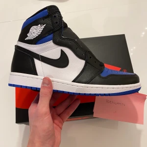 Air Jordan 1 high ”royal toe” - DS / Brand new. 41 och 45