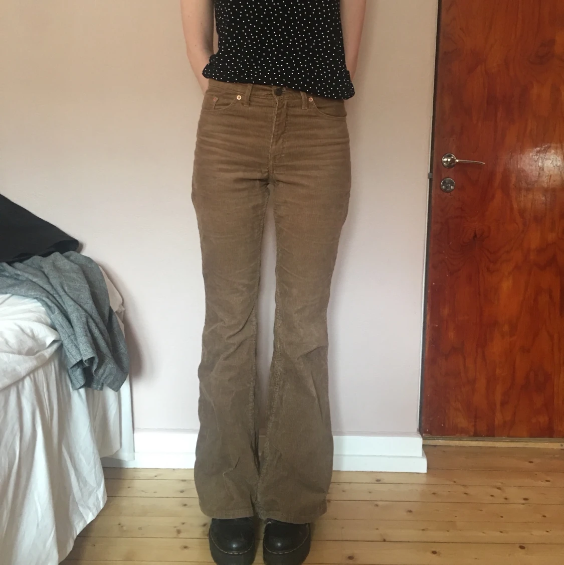 Beiga manchesterbyxor 