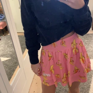 Rosa kjol med bananer🤪 - Kommer inte till amvändning