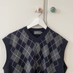 rutig väst  - Snygg rutig väst, köpt second hand💓💓