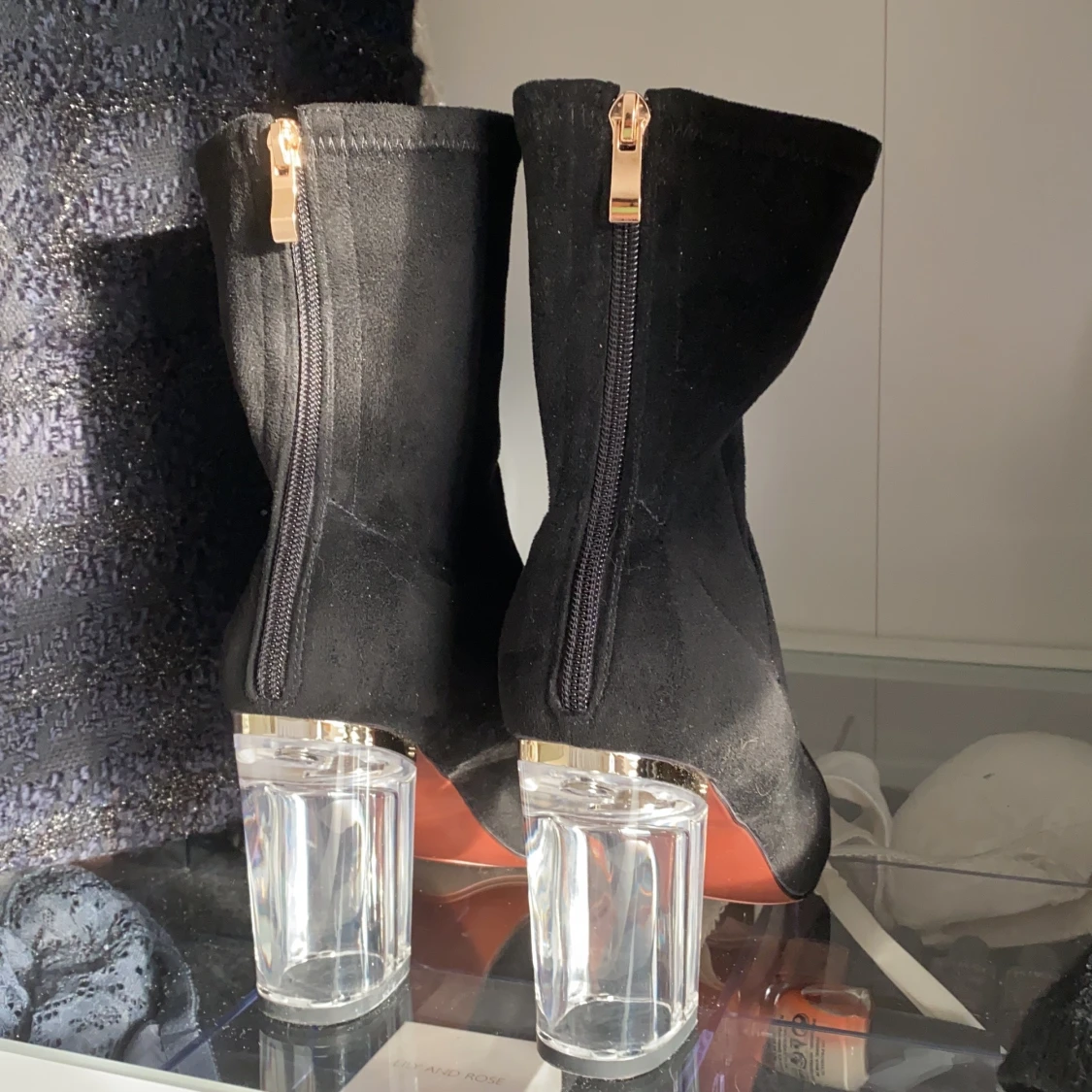 Boots med transparent klack