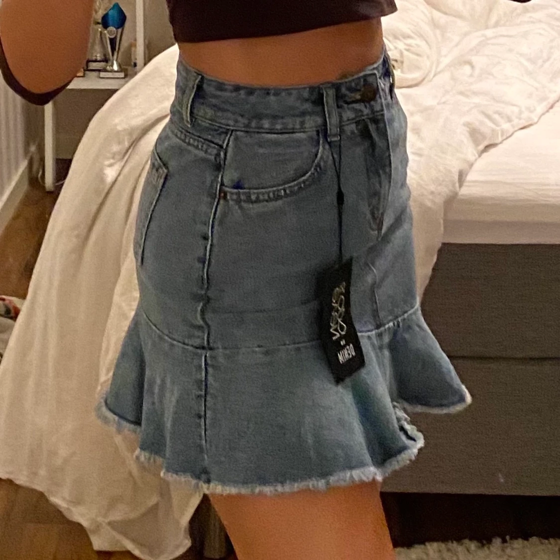 Jeanskjol med volang - 90