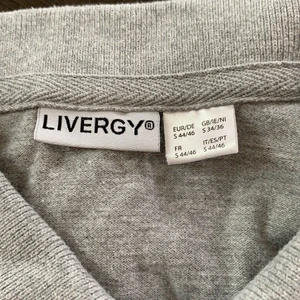 LIVERGY Piké strl S - Denna plagg har jag använt 1-2 gånger sen jag köpte den! Denna plagg är cirka 1 år gammal.