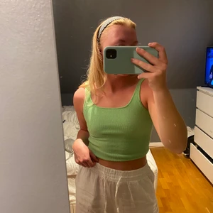 Så fint grönt linne! - Superfint grönt linne! Storlek S!💞