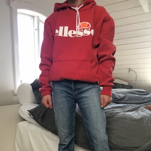 Ellesse hoodie - Oanvänd hoodie från ellesse