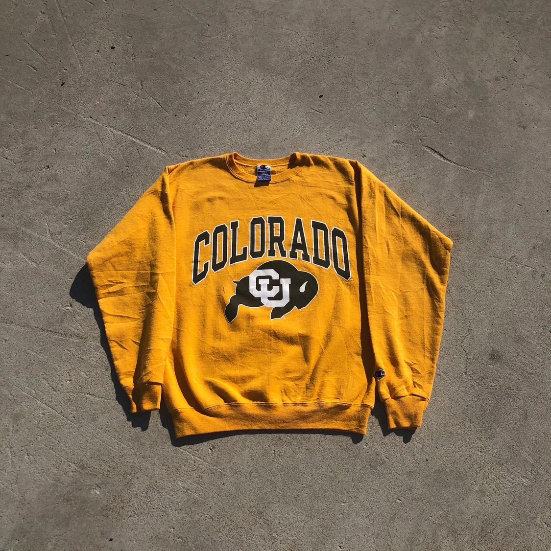 CHAMPION SWEATSHIRT!! 🦬💛