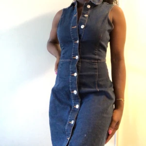 Jeans klänning  - Jeans klänning 