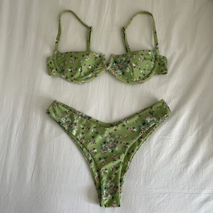 Zaful bikini - Superfin bikini från Zaful, köpt i våras men säljer då den inte passar mig. Storlek S men passar även XS💚