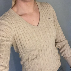 Ganttröja i storlek s - Säljs pga att den inte längre används. Fint skick och knappt använd