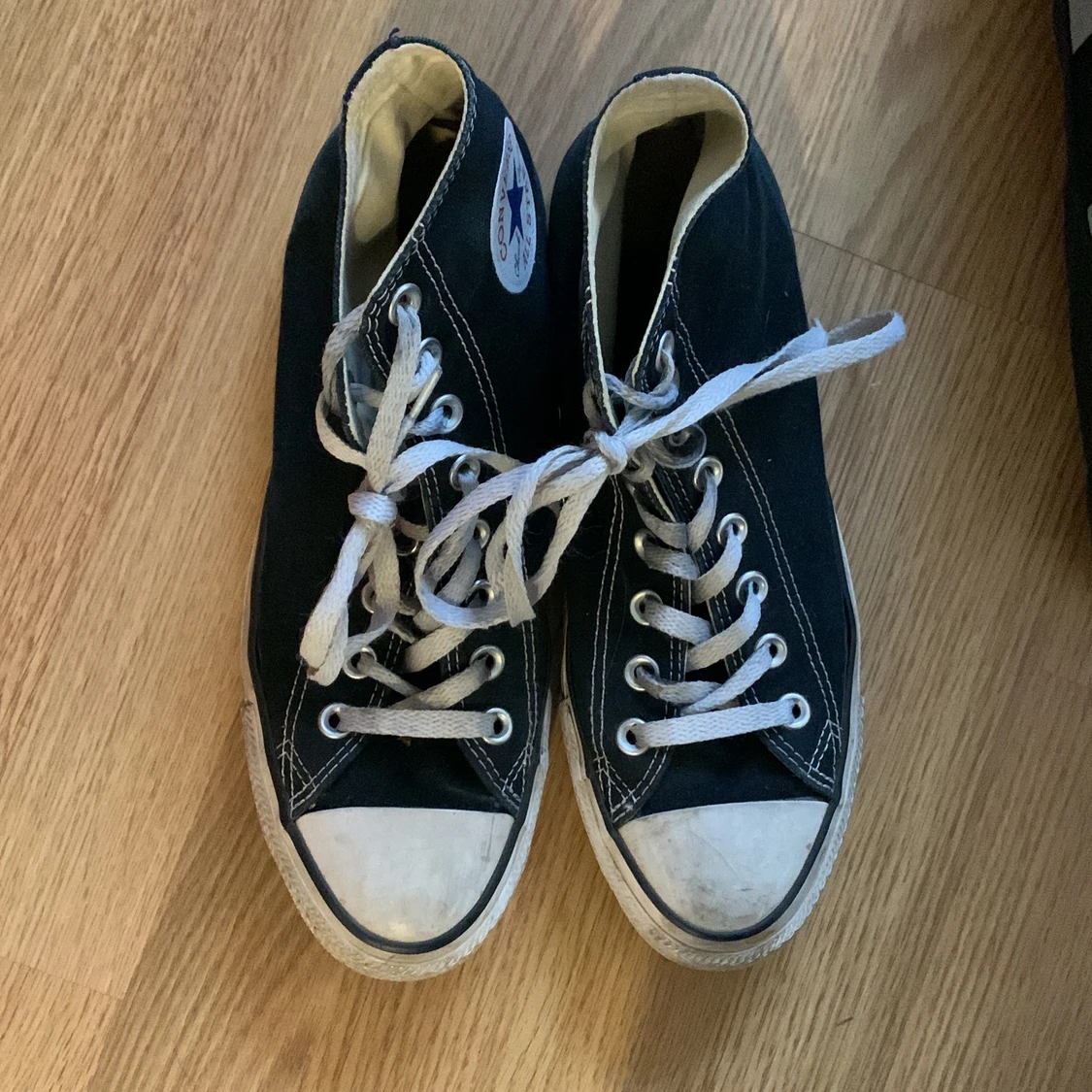 Svarta Converse stl 40