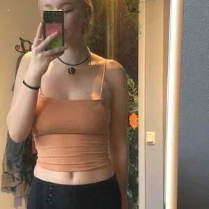 Orange Gina linne - Välj bland tröjor/toppar på min sida och få 4 för 99🥰 