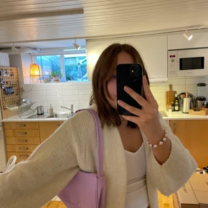 Lila väska  - En fin lila axelväska som aldrig är använd💜 50kr + frakt 