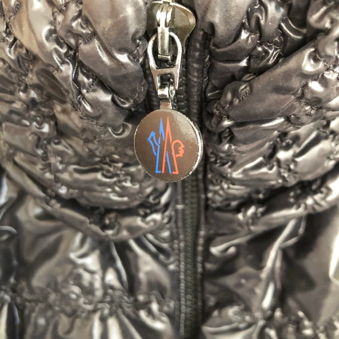 Äkta Moncler dunjacka  - 90