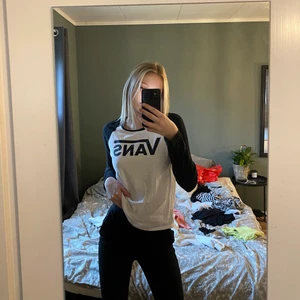 Vans tröja - Vans tröja storlek xs, knappt använd💕